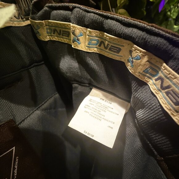 Size 4 Women's Brown Descente DNA Snowboard Pants - Picture 5 of 7